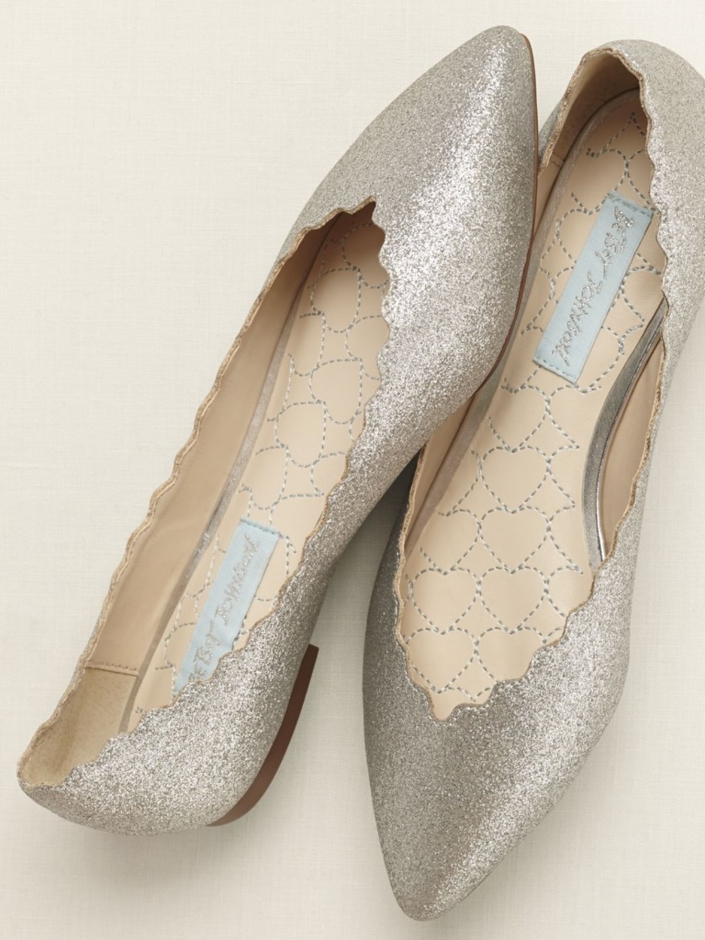 Betsey Johnson Silver Glitter Scalloped Pointed Flats